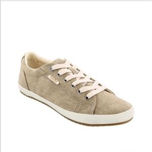 New Taos Footwear Star Size 9